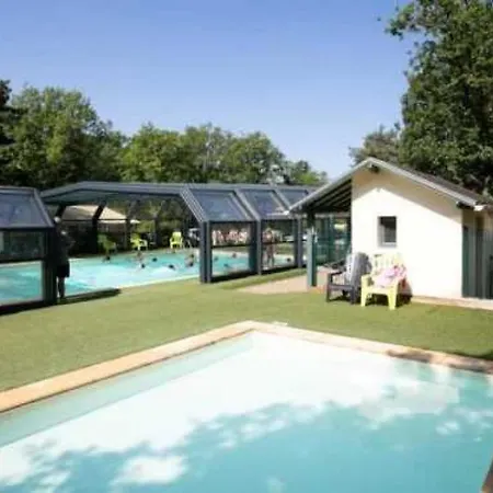 3 Etoiles - Piscine - Eecc0f *